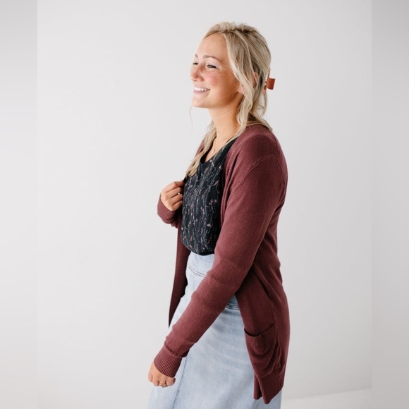 Classic wine cardigan - Picture 2 of 7